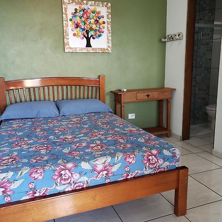 Chale & Suites Mar Aberto Ilhabela Exteriör bild
